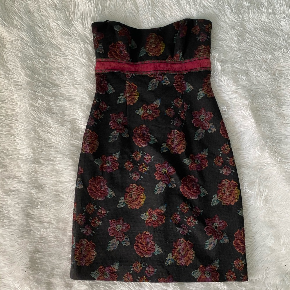 Nicole Miller Strapless Dress ✨